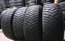 Good Year Ultra Grip Ice Arctic SUV 4 x 4 102T
