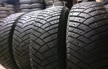 Good Year Ultra Grip Ice Arctic SUV 4 x 4 107T